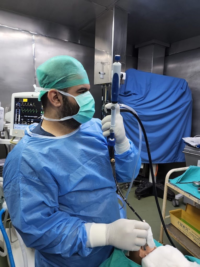 Dr. Harshil Alwani performing bronchoscopy